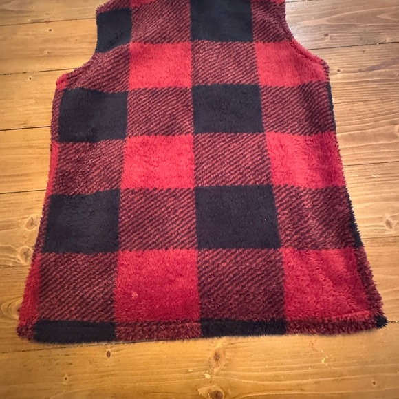 Stillwater supply co. Plaid Fleece Vest in Red and Black womens medium - Picture 9 of 12